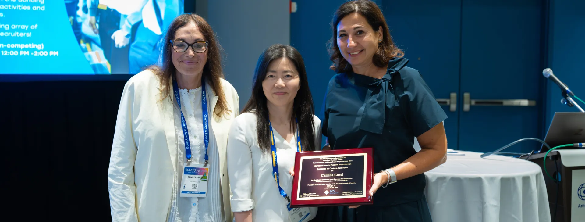 Camilla Corsi receives award ACS
